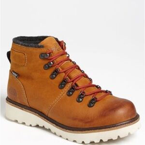 The North Face Ballard 6” Waterproof Boot (New)